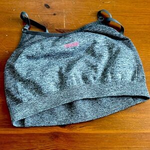 Gym shark sports bra